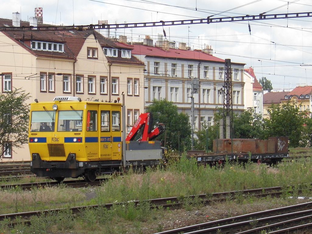 MUV 77-013 Praha-Vrovice (17.6. 2015)