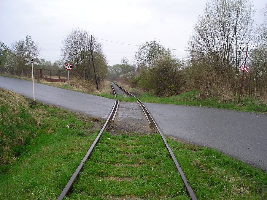 Dal�� p�ejezd, Tentokr�te je to silni�ka spojuj�c� m�stn� ��sti Stran�ic.