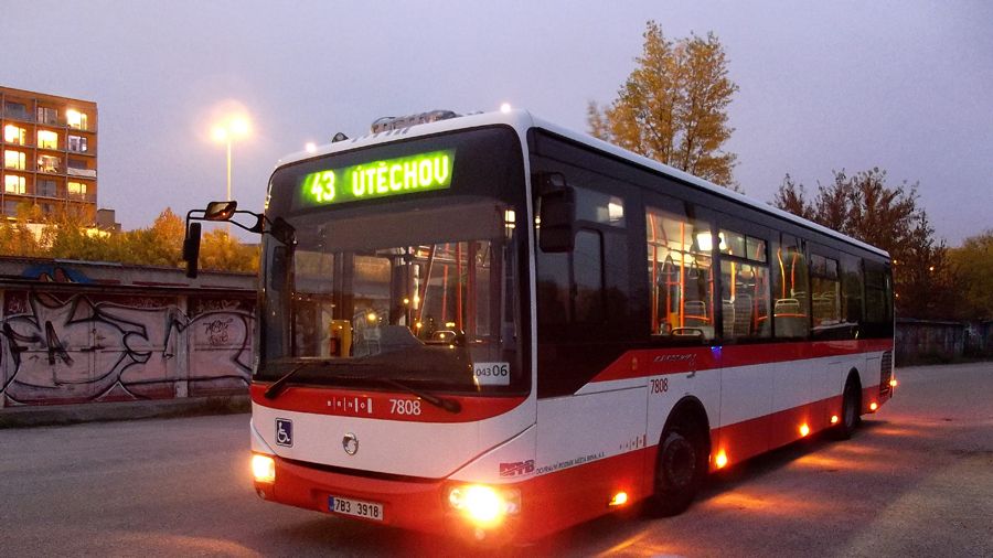 u� se nad 7808 stm�v� :-)