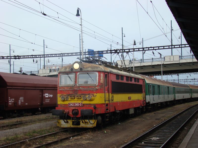 P��prava na Os 7524, ten reflektor sv�t�?