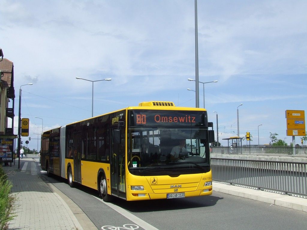 Nejnovj autobus DVB, MAN Lion"s City G ev.. 454-133, odjd ze zastvky Flgelweg