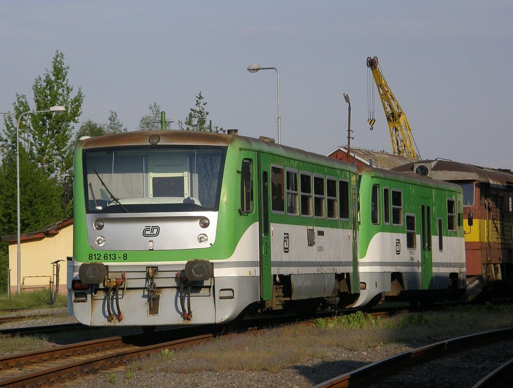 812 + 912  odstaven v Rakovnickm depu 12.5.2008