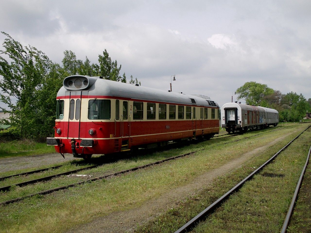 M 286.1008 vedle agitan soupravy v st. Stochov, 16.5.2010