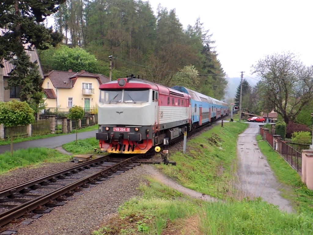 749.254-9 p�ij�d� do S�zavy jako Os 9207
