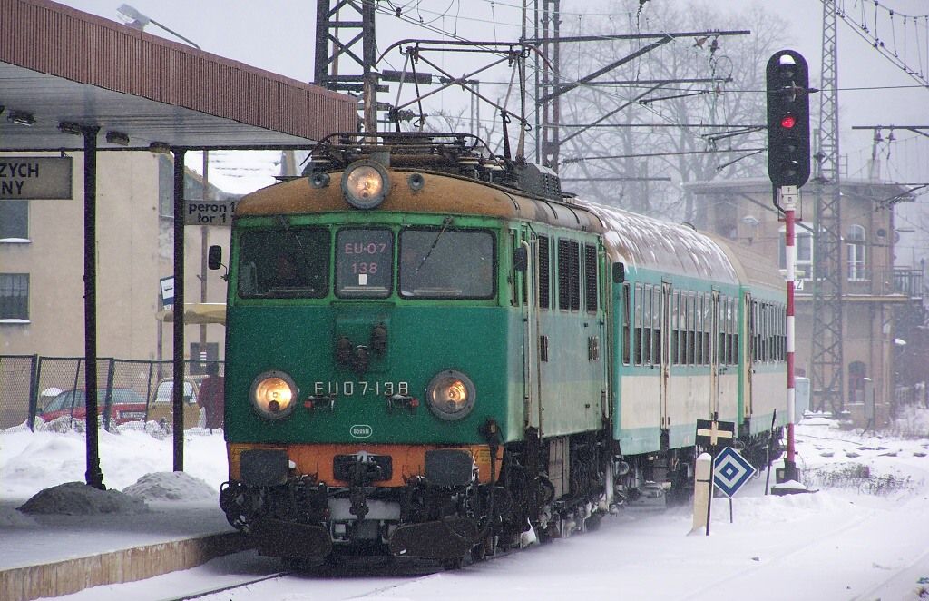 Walbrzych glowny - EU 07-138