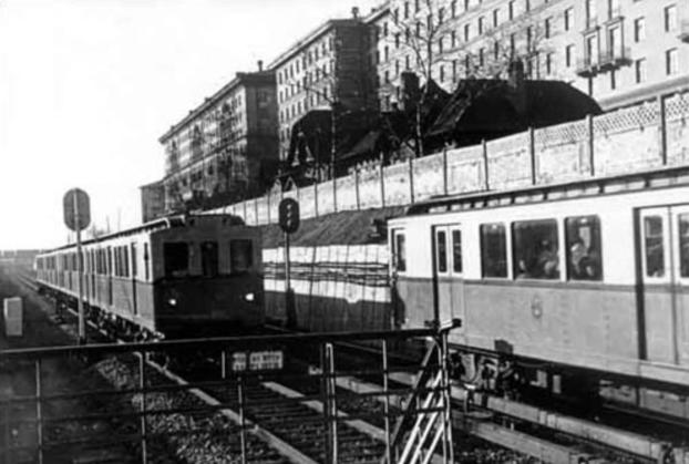 Stanice Studneskaja v Moskv s berlnskmi vozy typu C