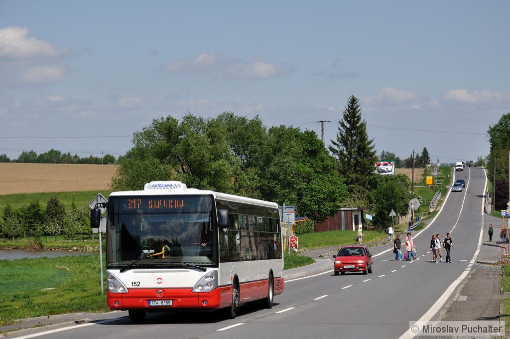 Ev. �. 152 (Irisbus Citelis 12M) ve Slavkov� v ulici Olomouck�.