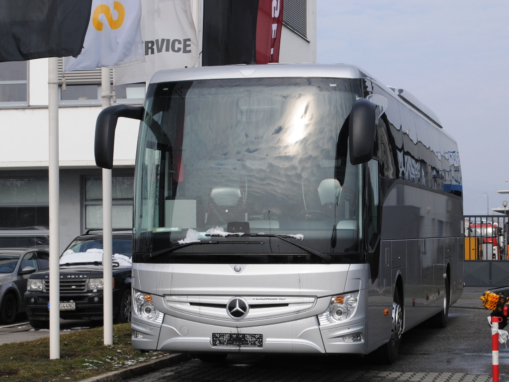 Mercedes New Tourismo