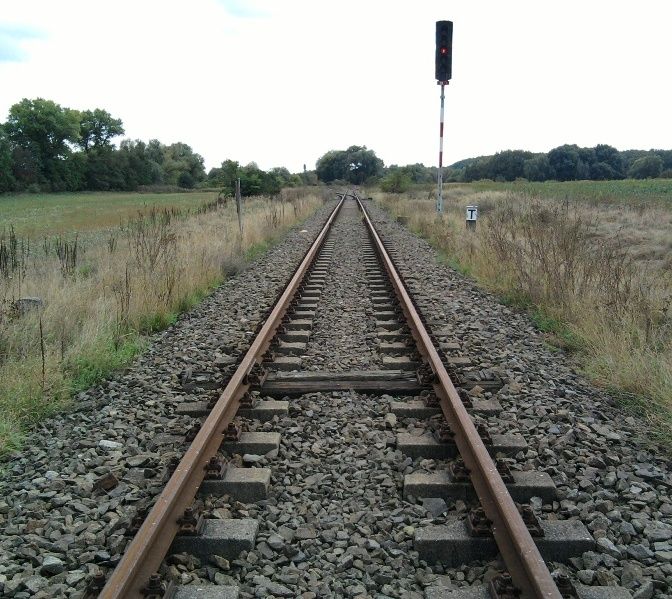 vjezdov� do Mut�nic resp. trianglu st�le sv�t�!!