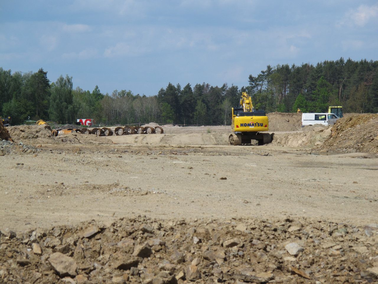 Pohled do budouc�ho prostoru zast. Doub� u T�bora v nov� poloze.