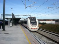 TGV ve společnosti spoje kategorie EI ve Figueres v první den provozu.