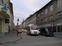 Palackého ulice u výjezdu na Křižíkovo náměstí.