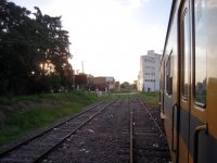 Hlavní trať směrem na Pilar, kříží se o pár stovek metrů dál s tratí San Martín.