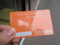 Dobíjecí karta pro cestování v systému Biotrén.