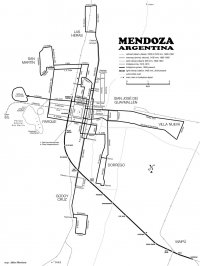 Mapa současné sítě trolejbusů a železnice v Mendoze, ale i již neexistující tramvajové sítě a první trolejbusové sítě.